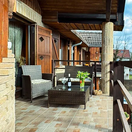 Διαμέρισμα Lakefront In Zamardi-balaton 55199 Zamárdi