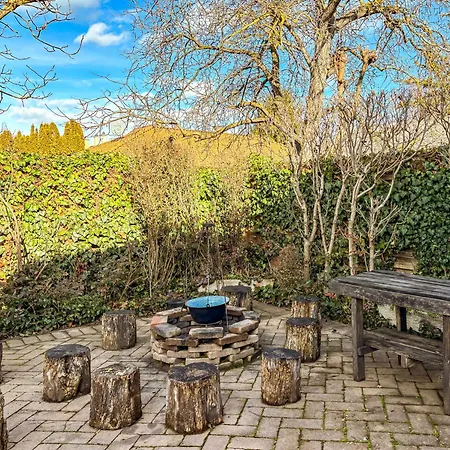 Διαμέρισμα Lakefront In Zamardi-balaton 55199 Zamárdi